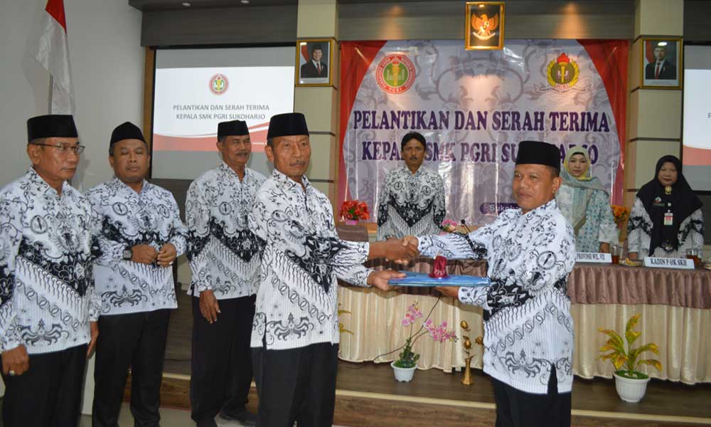 Pelantikan Kepala Sekolah Baru SMK PGRI Sukoharjo